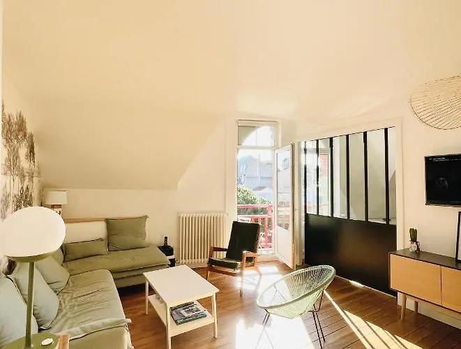 Appartement Avec Balcon Au Coeur De La Baule